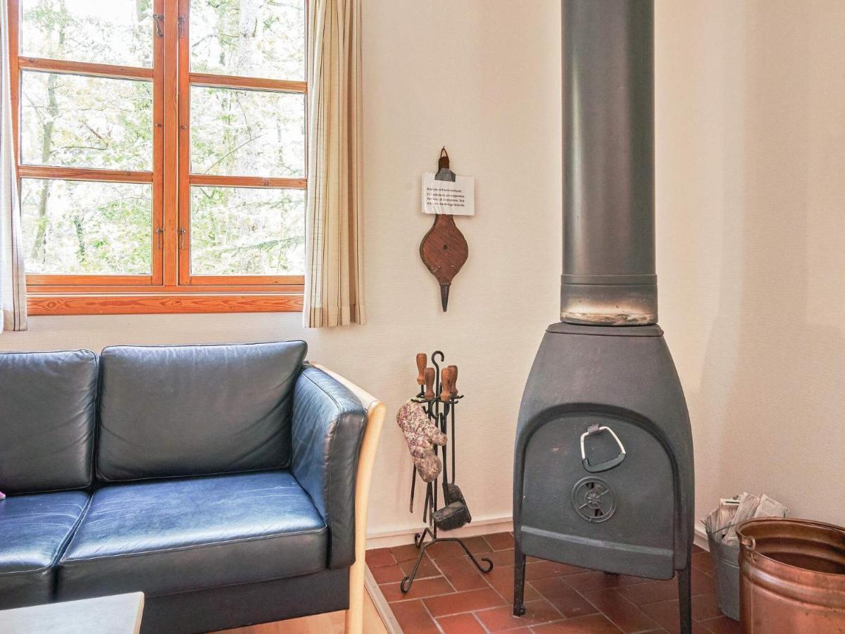 Three-Bedroom Holiday Home In Ronne 4 Exteriör bild