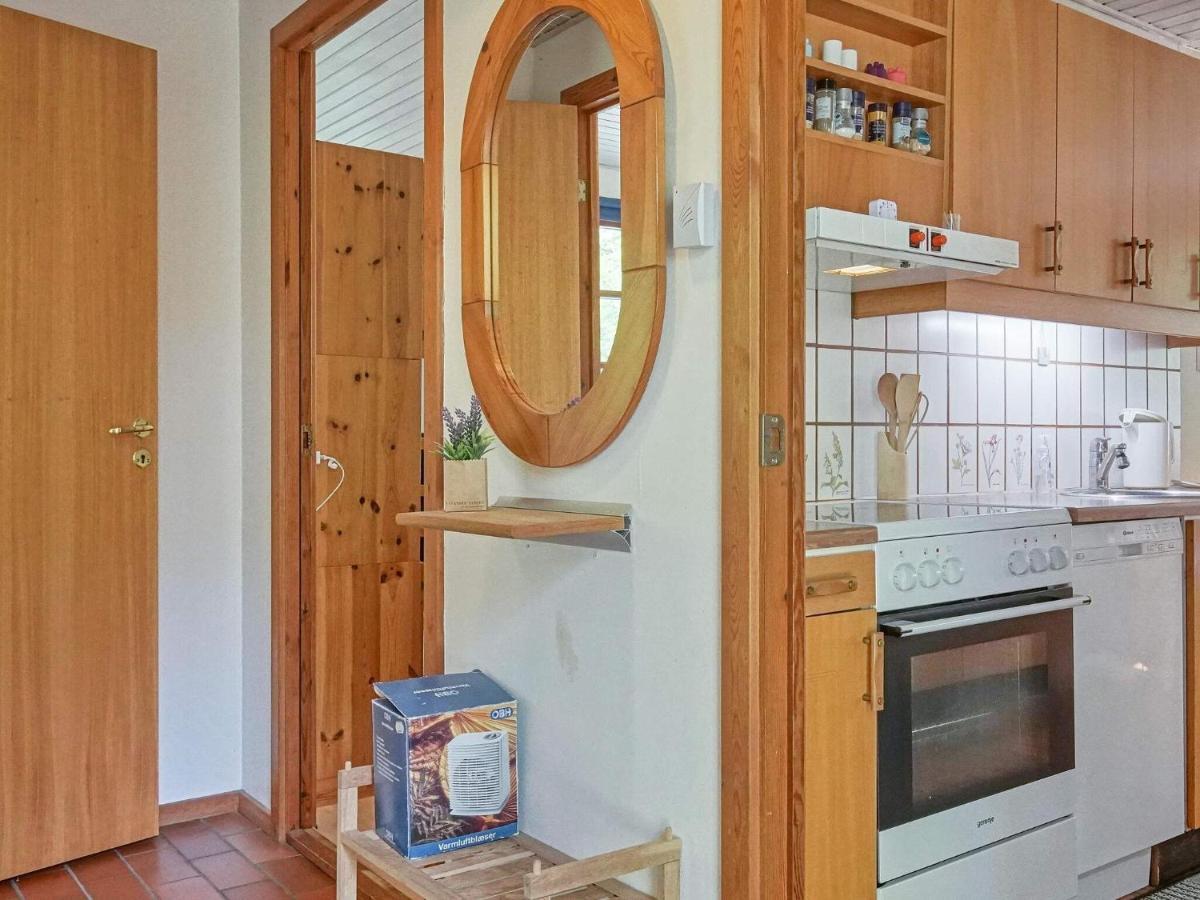 Three-Bedroom Holiday Home In Ronne 4 Exteriör bild